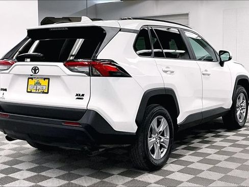 Used 2025 Toyota RAV4 XLE w/ Convenience Package AWD/4WD image 13