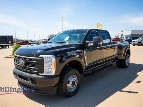Certified 2023 Ford F350 XL w/ FX4 Off-Road Package image 3
