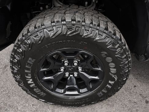 Used 2022 RAM 1500 TRX AWD/4WD image 9