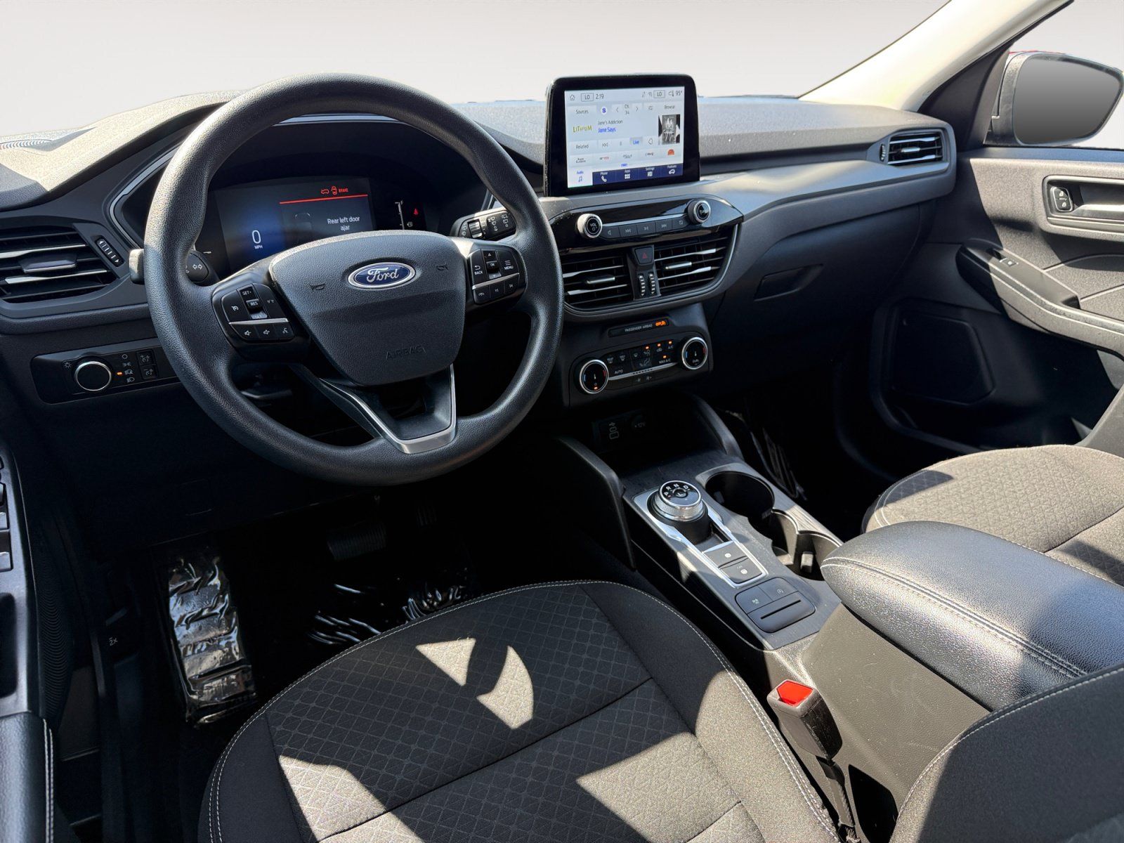 Certified 2025 Ford Escape Active AWD/4WD image 15