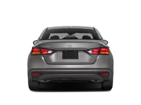 Used 2025 Nissan Altima 2.5 SV FWD image 8