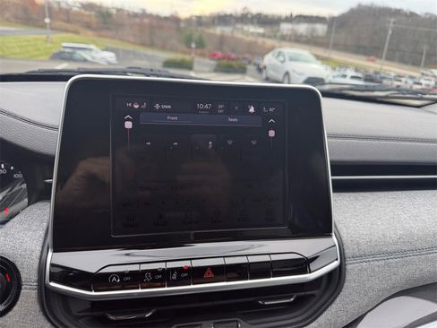 Used 2022 Jeep Compass Latitude w/ Convenience Group image 17