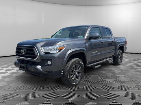 Used 2023 Toyota Tacoma SR5 AWD/4WD image 1