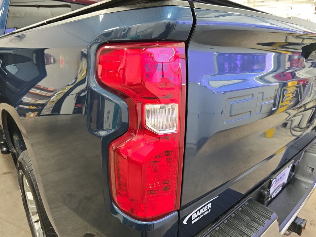 Used 2019 Chevrolet Silverado 1500 LT w/ All-Star Edition AWD/4WD image 33