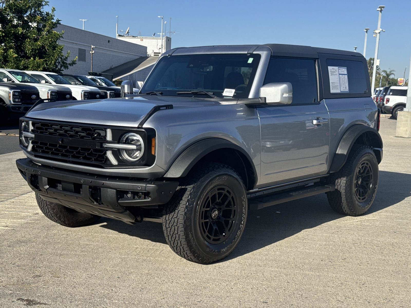 Used 2022 Ford Bronco Outer Banks AWD/4WD image 5