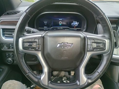 Used 2023 Chevrolet Tahoe Z71 w/ Luxury Package AWD/4WD image 27