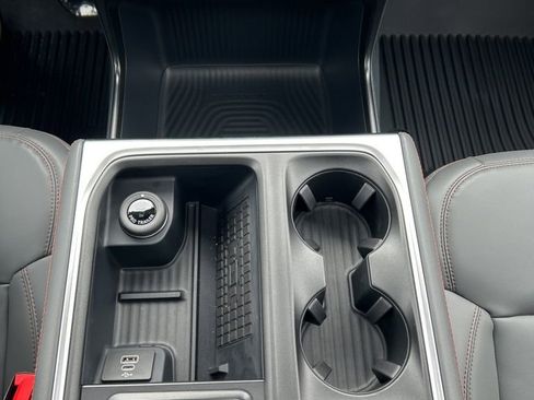 New 2025 Ford Expedition Active AWD/4WD image 23