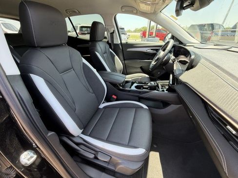 Used 2025 Buick Envision Sport Touring AWD/4WD image 38