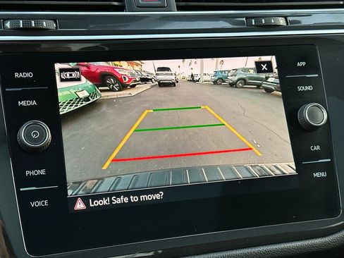 Certified 2023 Volkswagen Tiguan SE R-Line image 20