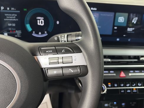 Used 2025 Hyundai Sonata SE image 27