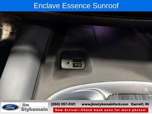 Used 2021 Buick Enclave Essence w/ Sound and Sites Package FWD image 23