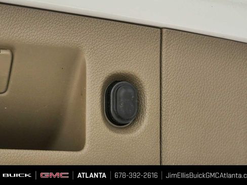 Used 2016 Chevrolet Suburban LT RWD image 34