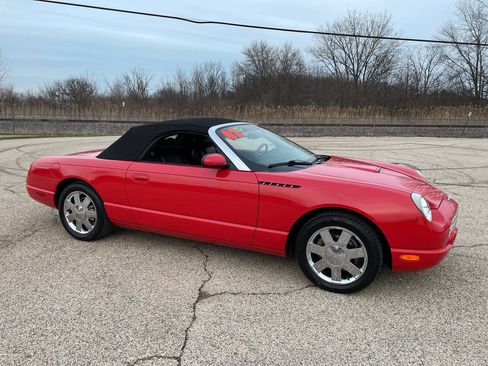 Used 2002 Ford Thunderbird RWD image 3