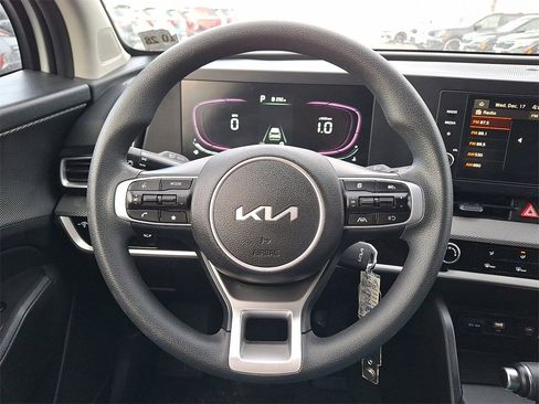 Certified 2024 Kia Sportage LX image 8