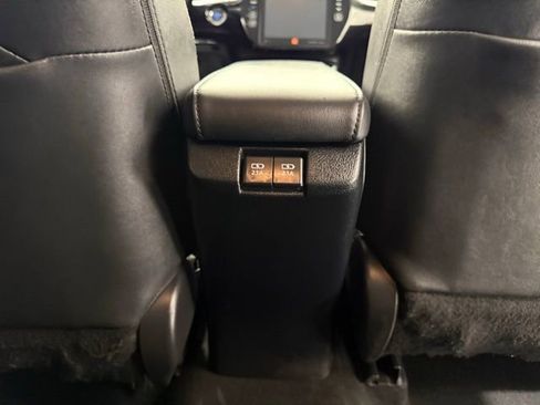 Used 2021 Toyota Prius Prime Limited w/ Carpet Mat Package (TMS) image 25