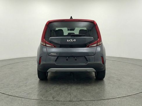 Used 2025 Kia Soul LX w/ LX Technology Package FWD image 6
