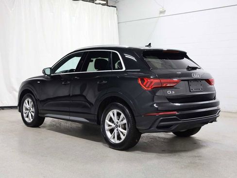 Used 2023 Audi Q3 2.0T Premium image 3