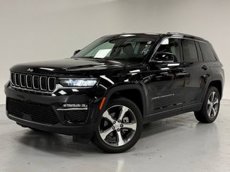 Used 2023 Jeep Grand Cherokee Limited video 1