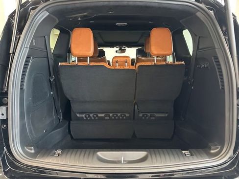 New 2026 Chrysler Pacifica Pinnacle image 13