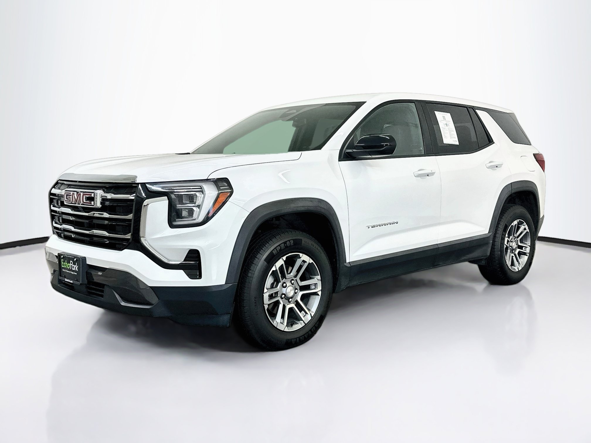 Used 2025 GMC Terrain Elevation AWD/4WD image 3
