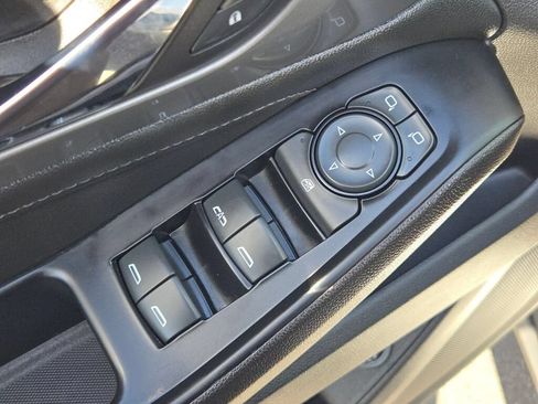 Certified 2023 Chevrolet Traverse LT AWD/4WD image 30