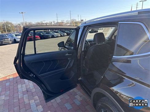 Used 2024 Volkswagen Tiguan SE image 27