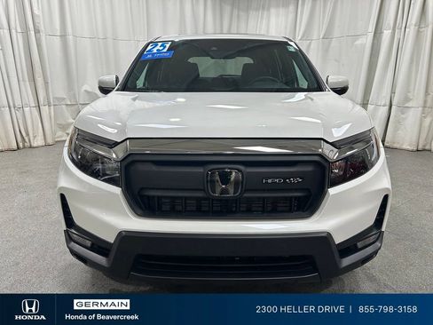 Used 2025 Honda Passport EX-L image 3