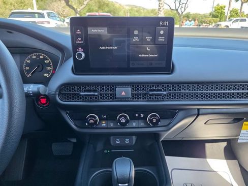 New 2027 Honda HR-V LX image 16