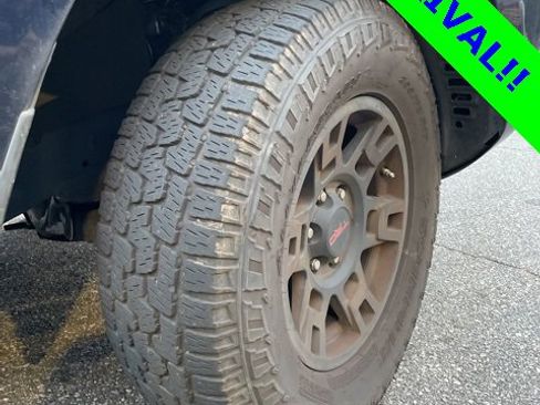 Used 2020 Toyota 4Runner SR5 image 2