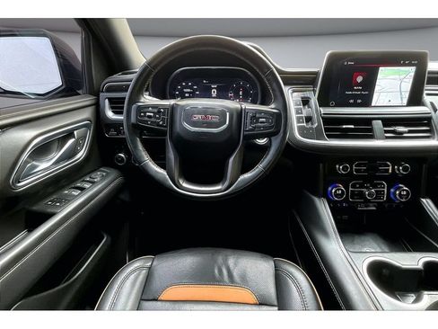 Used 2023 GMC Yukon XL AT4 w/ AT4 Premium Package AWD/4WD image 8