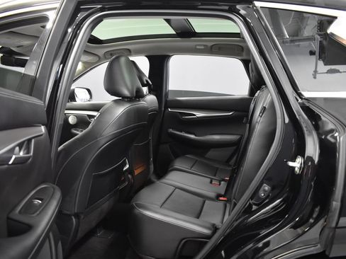 Used 2023 INFINITI QX50 Luxe AWD/4WD image 35