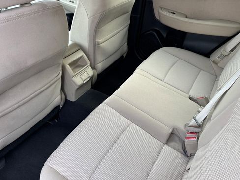 Used 2019 Subaru Outback 2.5i Premium image 12