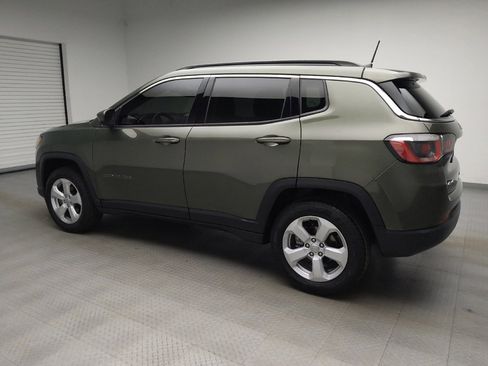 Used 2019 Jeep Compass Latitude w/ Cold Weather Group AWD/4WD image 3