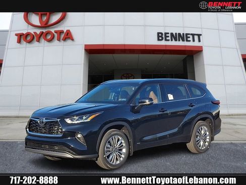 New 2026 Toyota Highlander Platinum AWD/4WD image 1