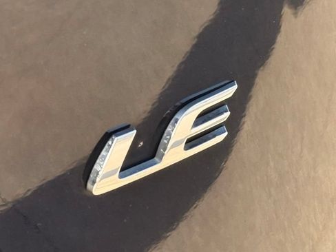 Used 2021 Toyota Corolla LE FWD image 12