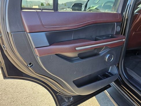 Certified 2024 Ford Expedition Limited AWD/4WD image 12