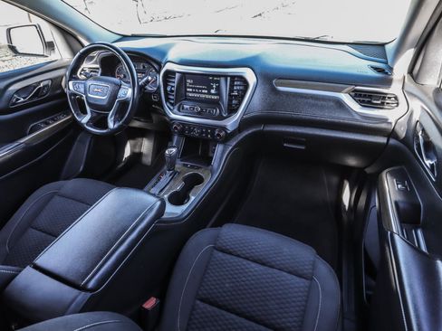 Used 2018 GMC Acadia SLE image 27