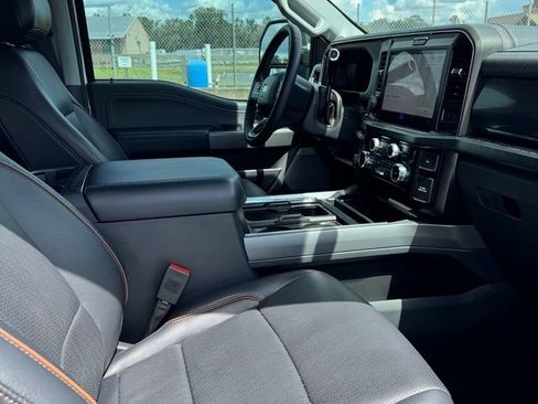 Used 2025 Ford F350 Lariat w/ Lariat Ultimate Package AWD/4WD image 7