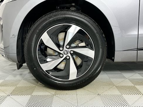 Certified 2026 Jaguar F-PACE R-Dynamic S AWD/4WD image 9