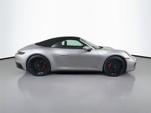 Certified 2022 Porsche 911 Carrera GTS RWD image 8