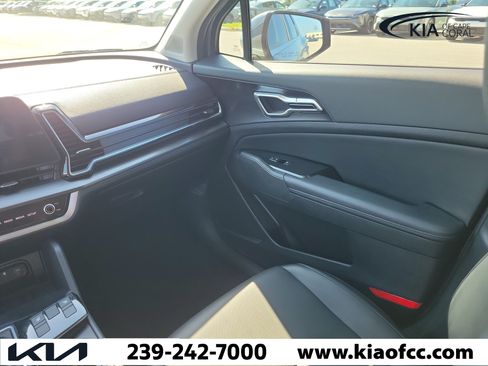 Certified 2025 Kia Sportage EX w/ Premium Package FWD image 17