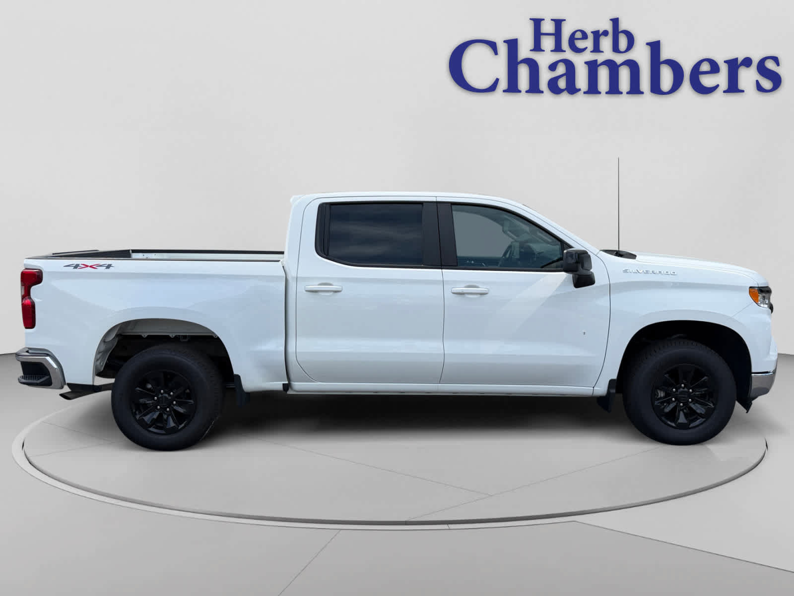 Used 2025 Chevrolet Silverado 1500 LT AWD/4WD image 15