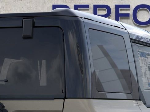 New 2025 Ford Bronco Outer Banks w/ Sasquatch Package image 25