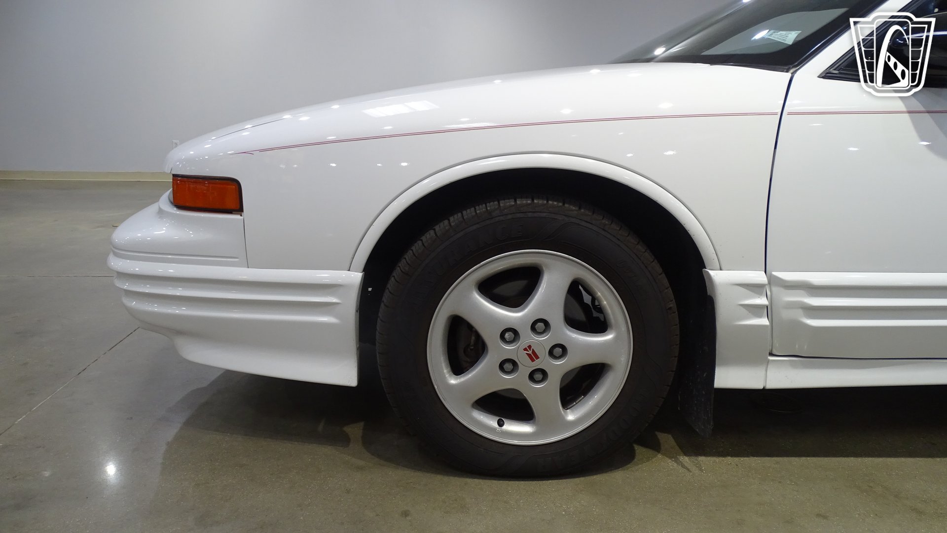 Used 1997 Oldsmobile Cutlass Supreme SL FWD image 29