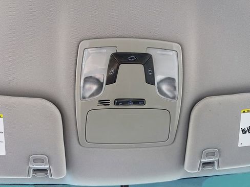 Used 2017 Toyota Sienna LE image 17