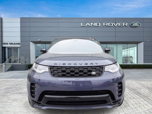 New 2024 Land Rover Discovery Dynamic SE image 2