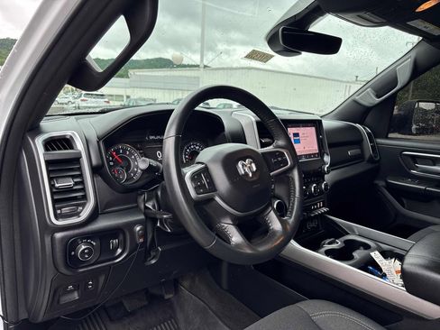 Used 2022 RAM 1500 Big Horn AWD/4WD image 10