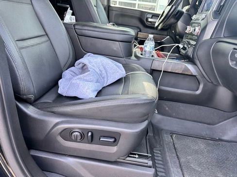 Used 2021 GMC Sierra 2500 Denali w/ Denali Black Diamond Edition image 19