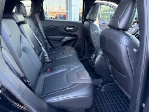 Used 2021 Jeep Cherokee Latitude Lux 80th Anniv w/ Quick Order Package 26U 80TH image 33