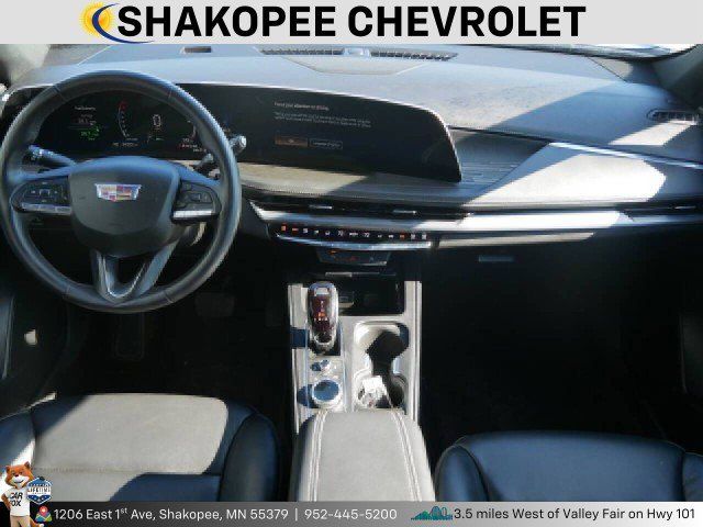 Used 2024 Cadillac XT4 Premium Luxury AWD/4WD image 10